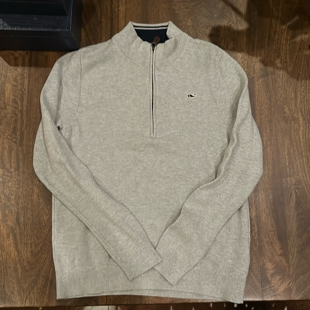 Vineyard Vines Quarter Zip
Youth Large
Gray
Excellent Condition